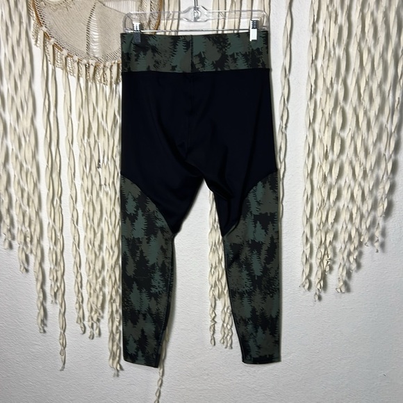 Fireside Pine Aspen/Stone Leggings Size M - Picture 4 of 12